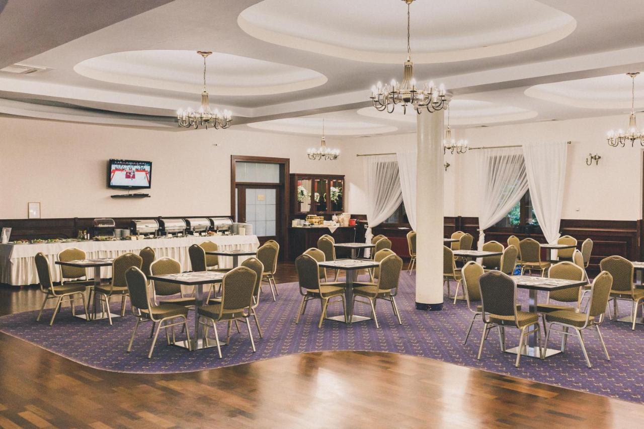 Hotel Czardasz Spa & Wellness Plock Bagian luar foto