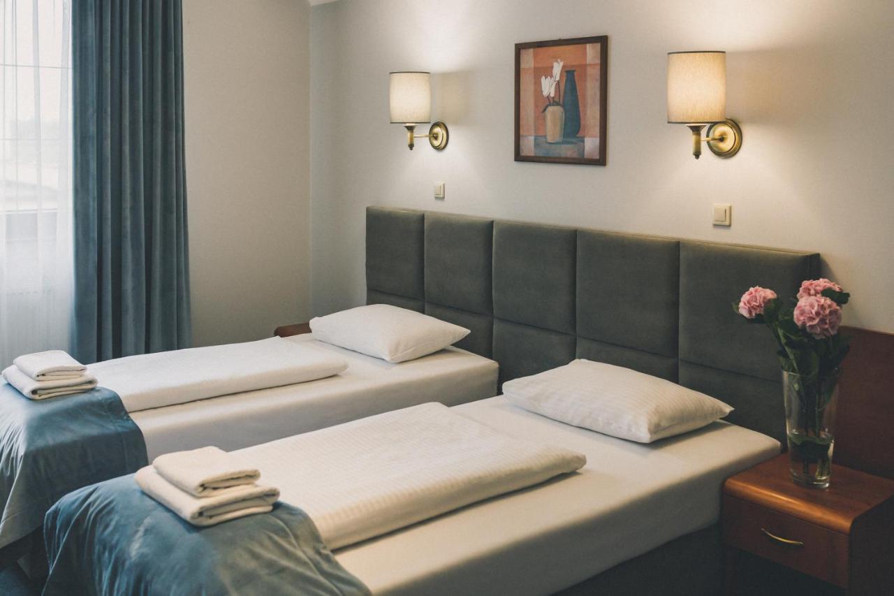 Hotel Czardasz Spa & Wellness Plock Bagian luar foto