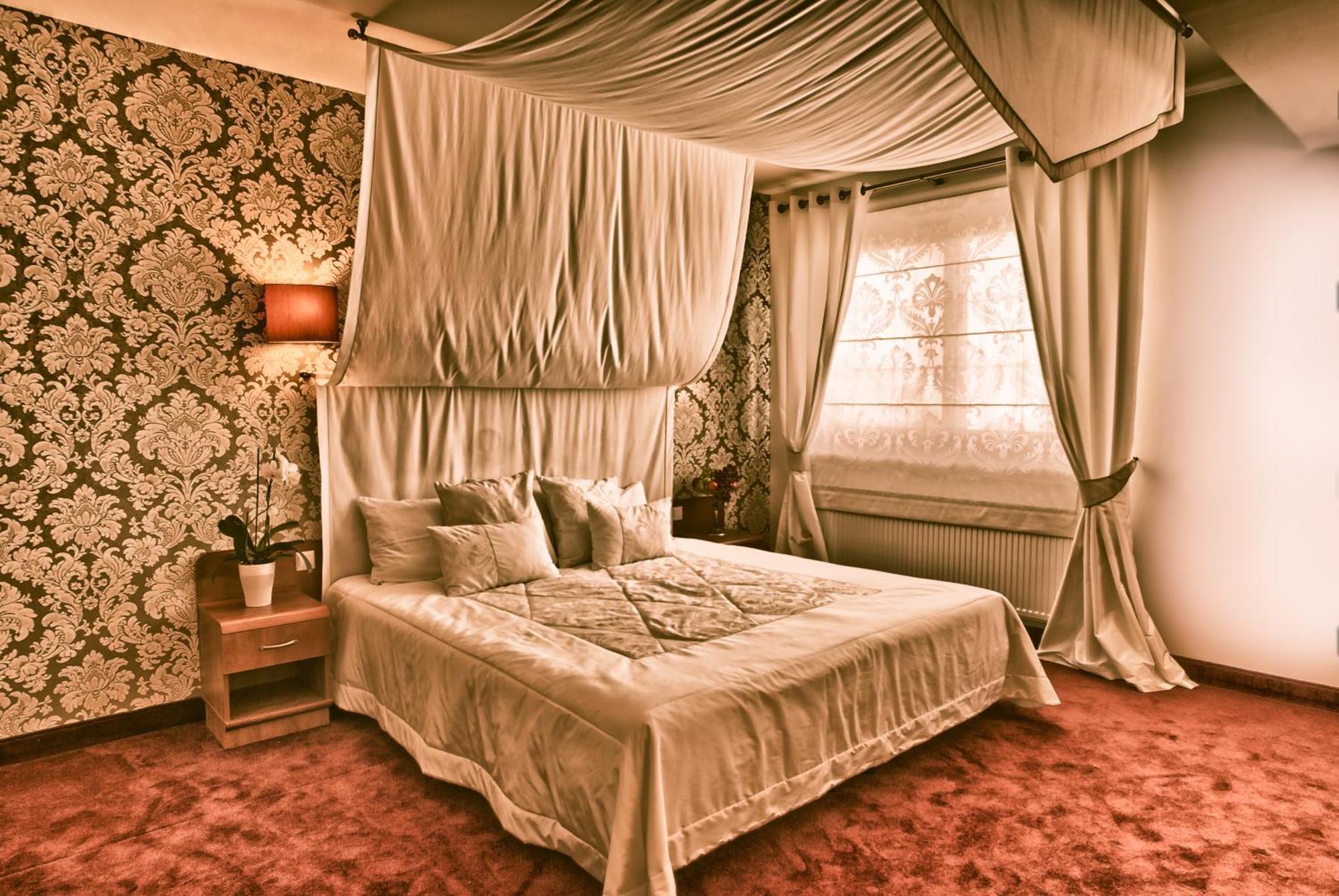 Hotel Czardasz Spa & Wellness Plock Ruang foto