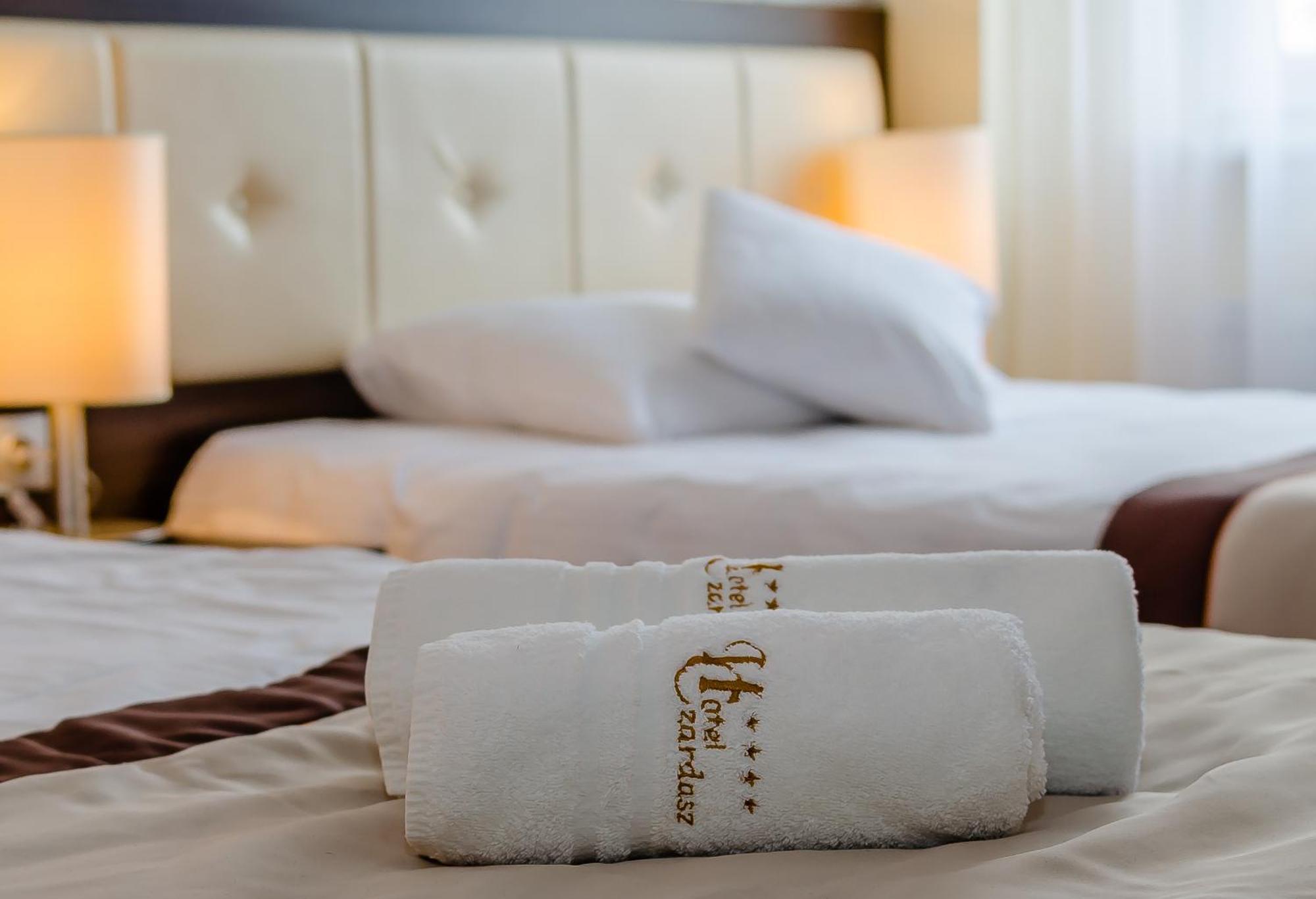 Hotel Czardasz Spa & Wellness Plock Bagian luar foto