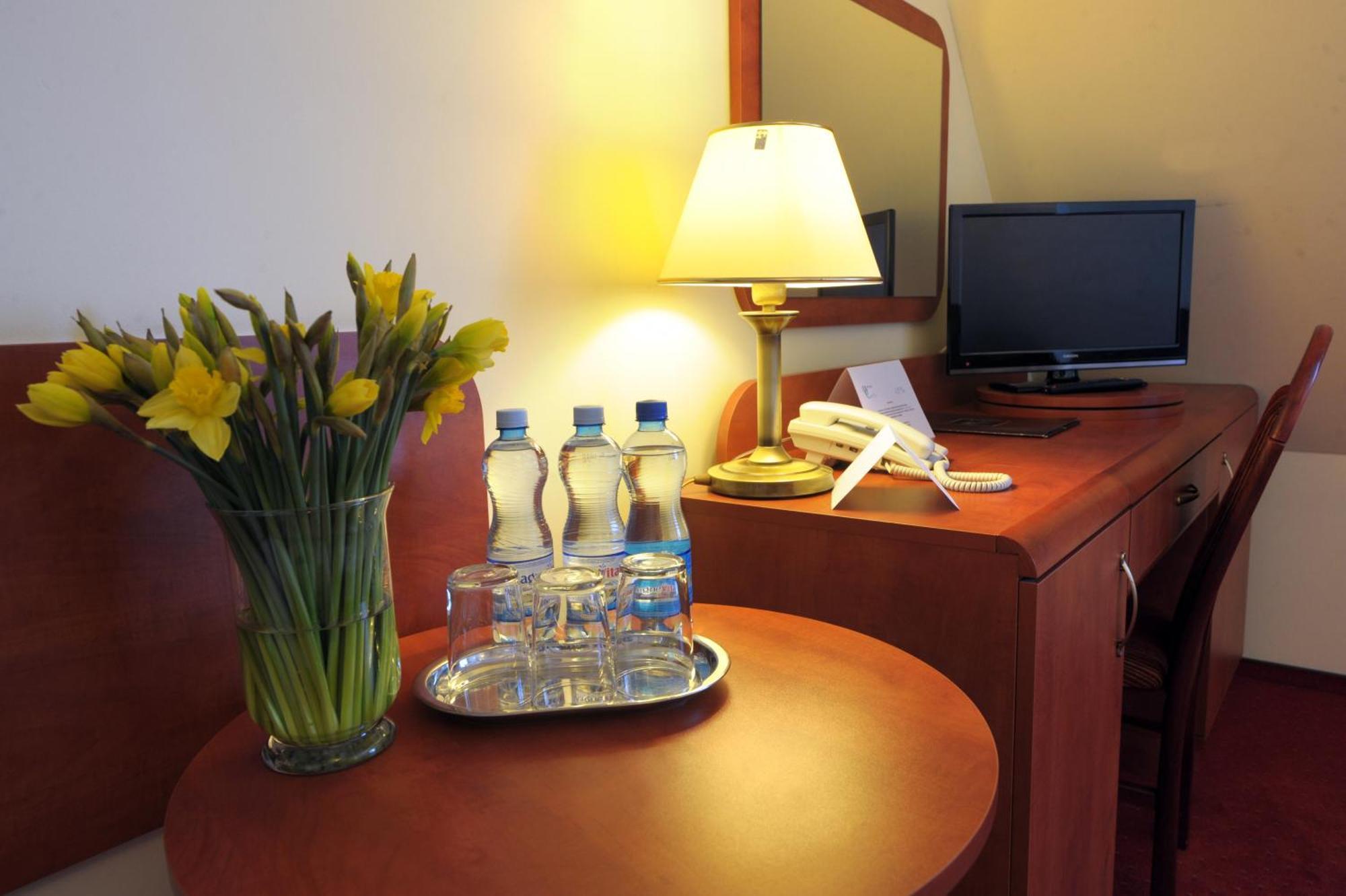 Hotel Czardasz Spa & Wellness Plock Ruang foto