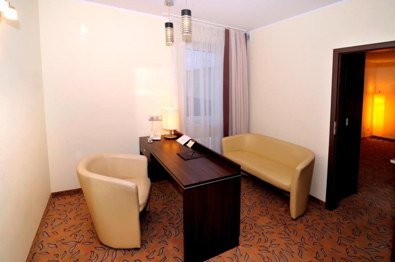 Hotel Czardasz Spa & Wellness Plock Ruang foto